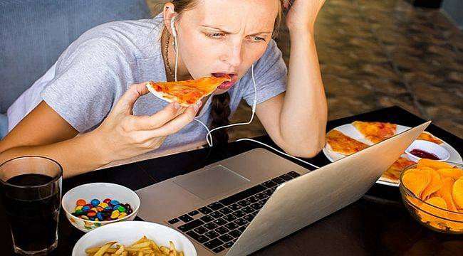 Sosyal medya kullanımı, yeme bozukluğunda etkili mi?