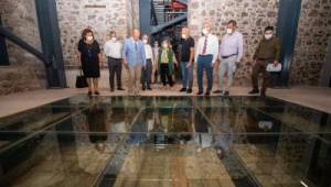 Başkan Soyer'den Selçuk Yaşar Müzesi'ne ziyaret