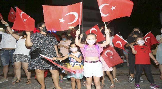 Başkan Çerçioğlu Zafer Bayramı'nı Aydınlılarla Birlikte Kutladı