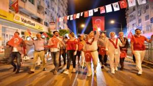 Bornova’da Zafer Bayramı Coşkusu