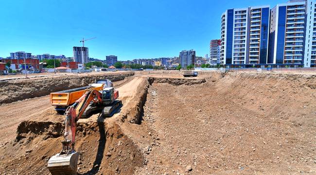 İzmir’de kentsel dönüşüm tam gaz sürüyor