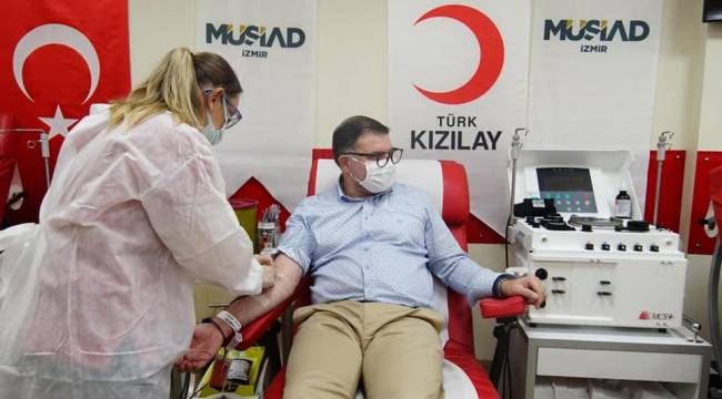 MÜSİAD İzmir’den Kızılay’a Kan Bağışı