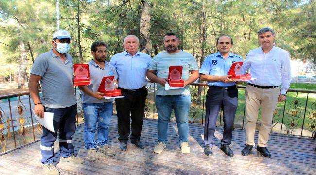 Başkan Karakayalı'dan Zabıta Teşkilatına Plaket