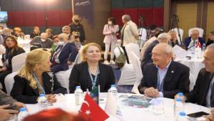 İzmir Yerel Basın Modeli Türkiye'ye Örnek Oluyor
