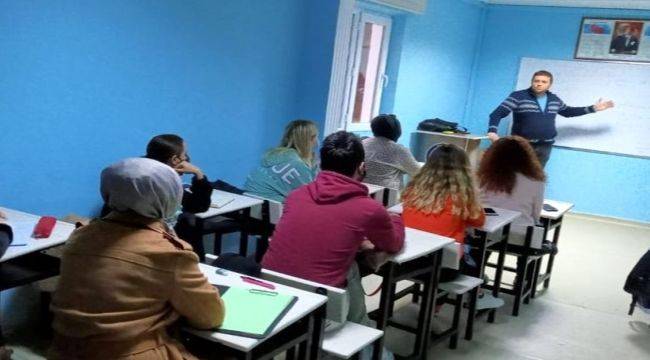 Kınık Belediyesi Mezunlar İçin KPSS Kursu Verecek