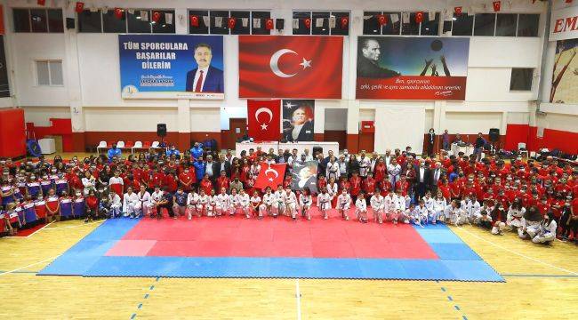 Kış Sporları Okulu Açılış Coşkusu