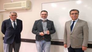 “Yılın En İyi Doktora Tezi Ödülleri”nde Kazanan EÜ