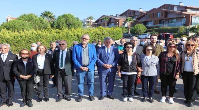 Eski Başbakanlardan Bülent Ecevit Güzelbahçe'de Anıldı