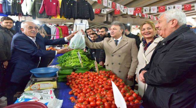 Bornova Belediyesi'nden 5’i Bir Yerde Projesi 