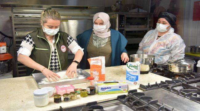 Bornovalı Kadınlar Peynir ve Ekmeklerini Kendi Yapacak