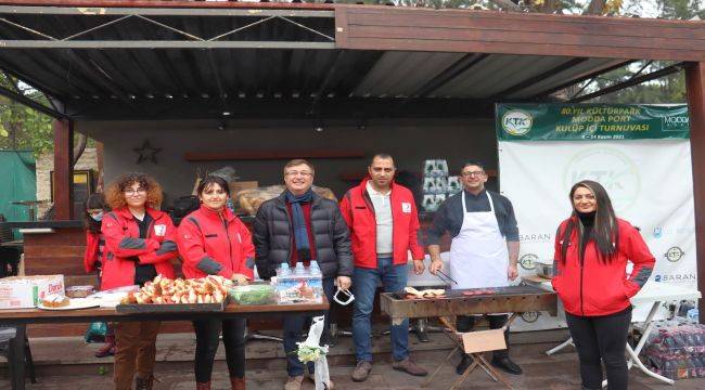 Kızılay İzmir'den 'Yılbaşı Kermesi'