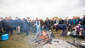 Çoban Ateşi İlk Bergama'da Yakıldı