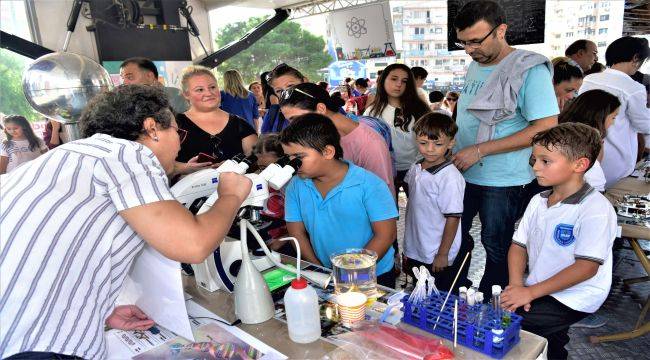 Bornova'da Geleceğin Bilim İnsanları Yetişiyor