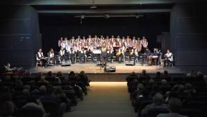 Bornova THM Korosu Yılın İlk Konserini Verdi