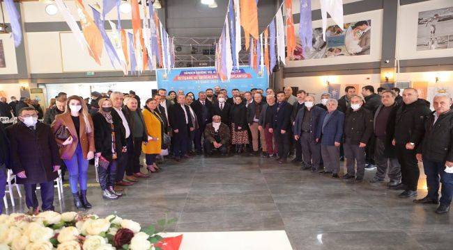 Buca'da AK Parti İzmir İl Başkanlığı Değerlendirme Toplantısı