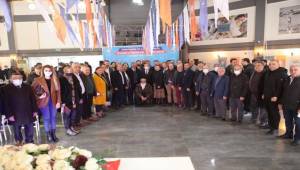 Buca'da AK Parti İzmir İl Başkanlığı Değerlendirme Toplantısı