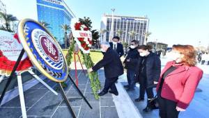 14 Mart Tıp Bayramı İçin Çelenk Koyma Töreni Düzenlendi