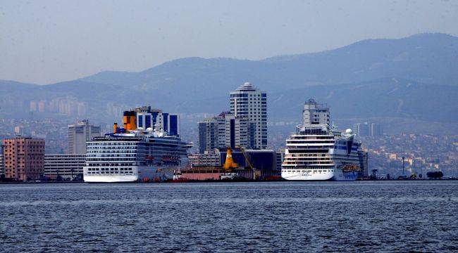 İzmir Limanı’nda hareketli günler 