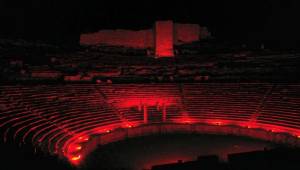 Milet Antik Kenti kırmızılara büründü