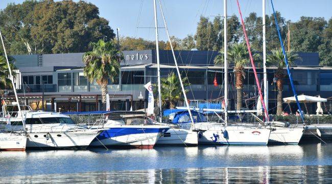 İzmirlilerin gözdesi mavi bayraklı “İzmir Marina”