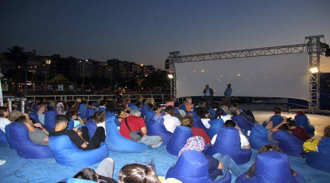 Açık hava sinemalarında film şöleni