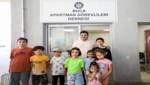 Başkan Kılıç’tan apartman görevlilerinin çocuklarına sürpriz