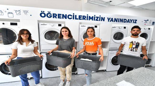 Öğrencilerden Başkan Soyer’e teşekkür