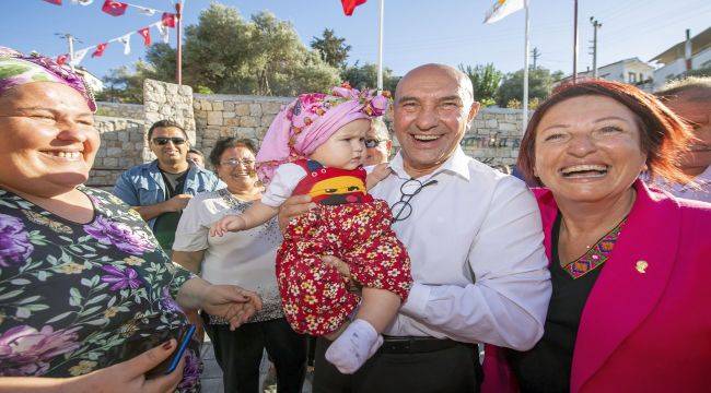 Karaburun’da Mavi Bayrak ve Meydan Coşkusu