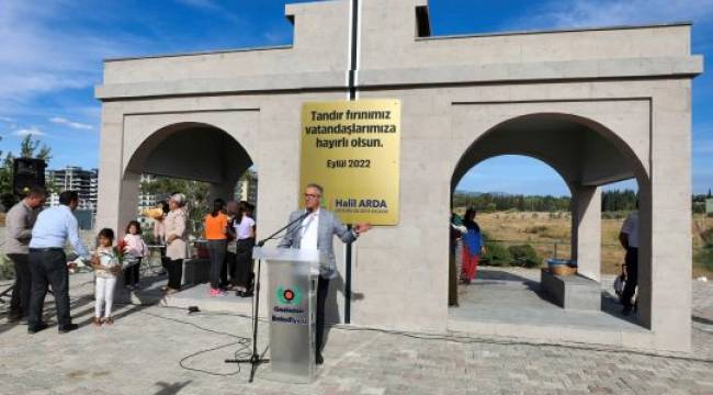 Gaziemir Belediyesi’nden mahalleliye “Tandır Fırını” hizmeti