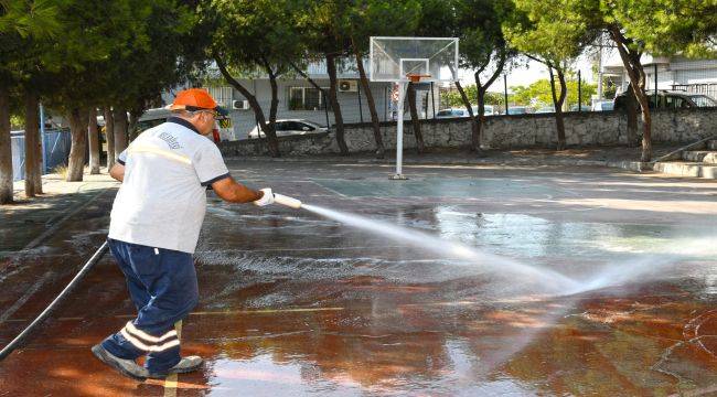 Karabağlar Belediyesi’nden temizlik seferberliği