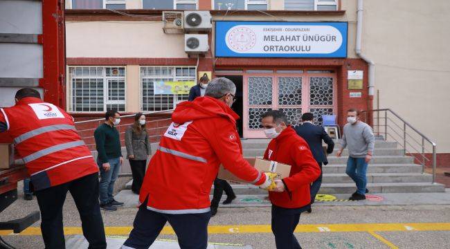 Kızılay'dan eğitime tam destek