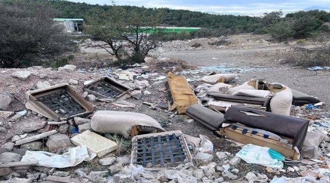 Kemalpaşa'da ormanlar moloz ve hafriyat deposu oldu