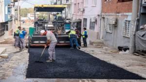 Bornova’da asfaltsız yol kalmayacak