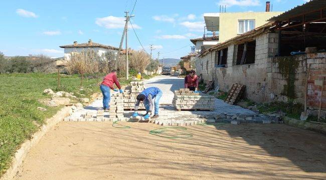 Ödemiş’te kilit parke taş mesaisi 2022’de de tam gaz devam etti