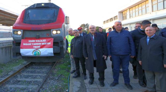 İzmir'den depremzedelere yaşam konteynerleri ve vagonlar dolusu yardım