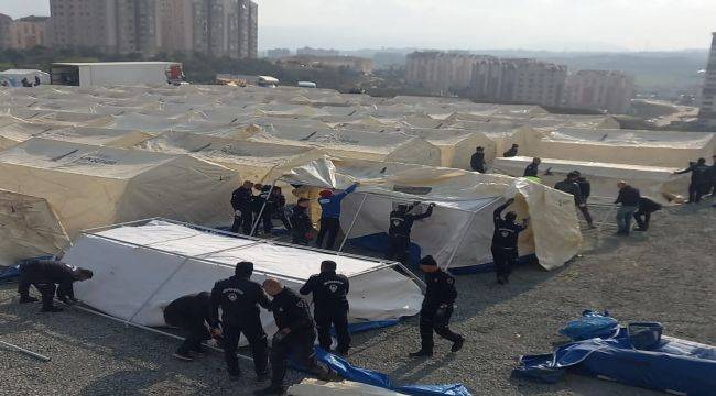 İzmir ekibi koordinasyon merkezi için Hatay'da