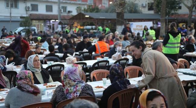Efes Selçuk Ramazan’da Dayanışmayı Büyütüyor
