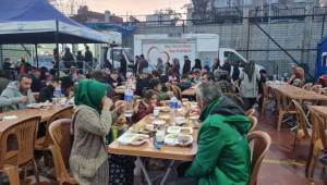 Konak’tan çadır kentte ilk iftar