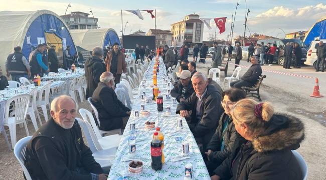 Konteyner Kentte İftar Yemeğine Başladı