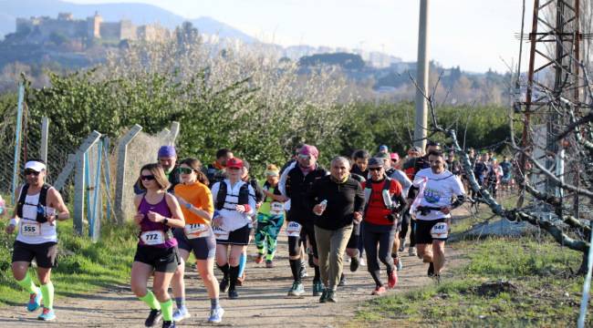 Sporcular depremzedeleri unutmadı