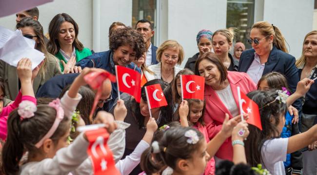 Selvi Kılıçdaroğlu İBB nin çocuk ve kadın hizmetlerini inceledi