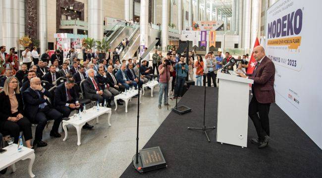 “İhracat hacminde yeni bir rekor hedefledik ve başardık”