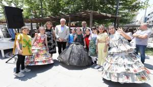 Narlıdereli çocuklardan geri dönüşüm defilesi