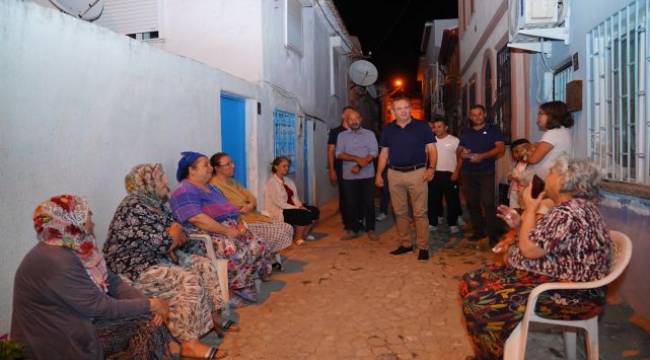 Başkan Ergin, gece-gündüz Ayvalık sokaklarında