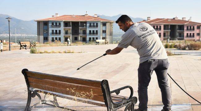 Kemalpaşa'da Temizlik Çalışmaları Hız Kesmeden Devam Ediyor