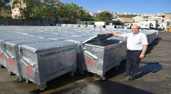 Karabağlar Belediyesi'nden yeni konteynerler