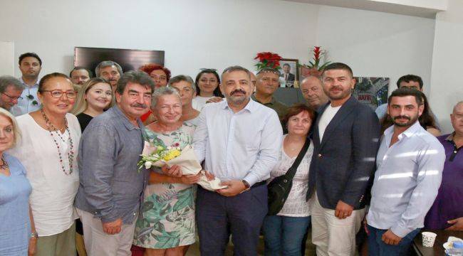 Şenol Aslanoğlu Foça ilçe örgütünü ziyaret etti
