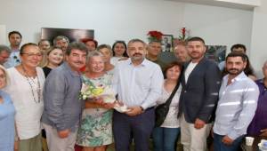 Şenol Aslanoğlu Foça ilçe örgütünü ziyaret etti