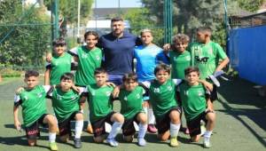 Narlıdereli amatör futbolcular başarılarıyla dikkat çekiyor