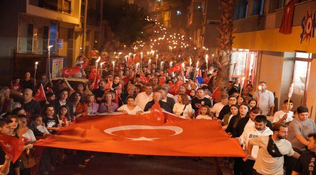 Seferihisar fener alayıyla aydınlandı